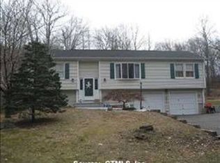 122 Young St, East Hampton, CT 06424