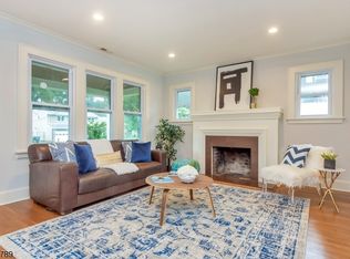 37 Berkeley Pl, Livingston, NJ 07039