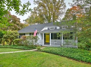 66 Hull Rd, Bernardsville, NJ 07924