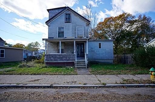 1st image of 98 Essex St
