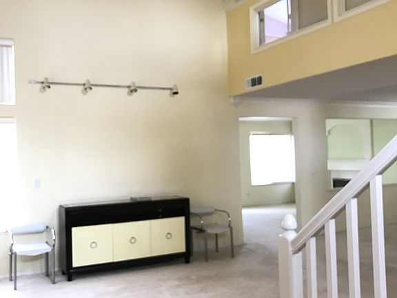 5th image of 7912 Hilliard Ave