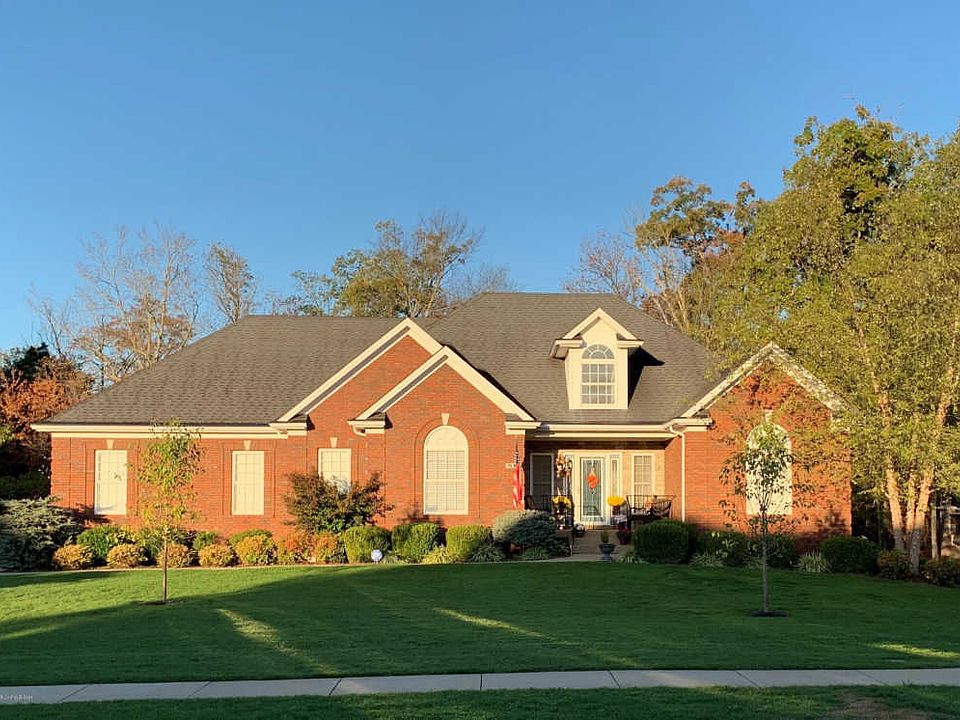 1st image of 511 Woodland Pass