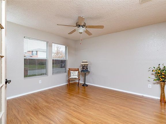 4th image of 5560 Ventura St