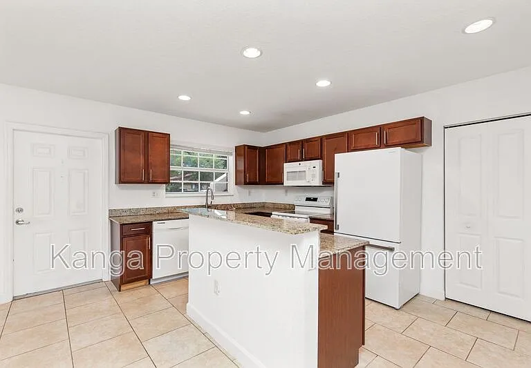 3525 NW 114th Ln #3525 — Photo 7