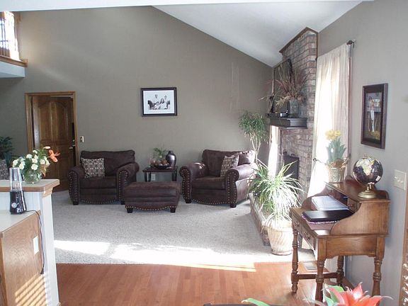 2nd image of 254 Muladore Dr