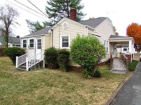 4th image of 402 E C St