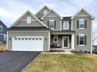 1225 Larswood Ct, Crystal Lake, IL 60012