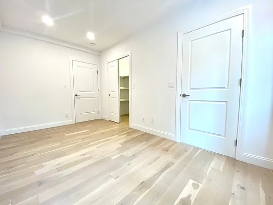 Rented by The Dermot Realty Management Company | media 23