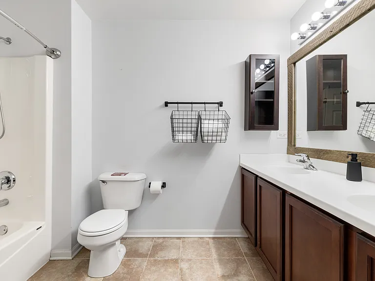 260 Longview Dr — Photo 8
