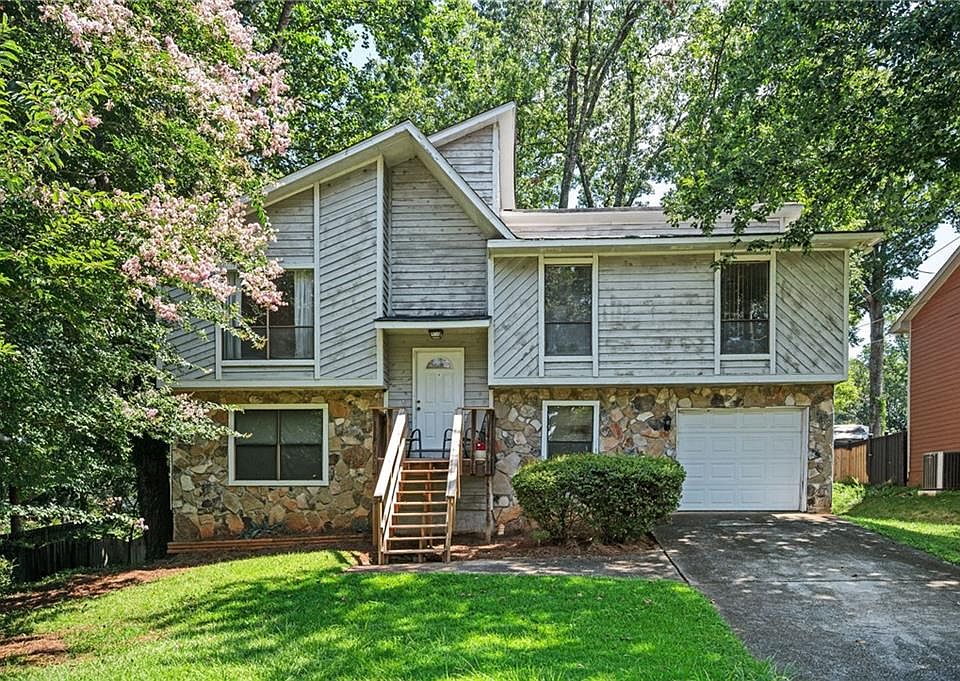 1st image of 1069 Glasgow Dr NW