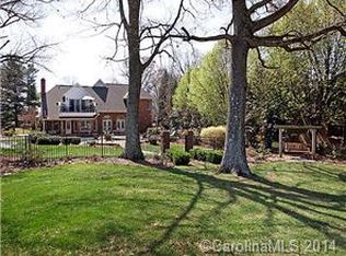 1116 Shoreline Dr, Stanley, NC 28164