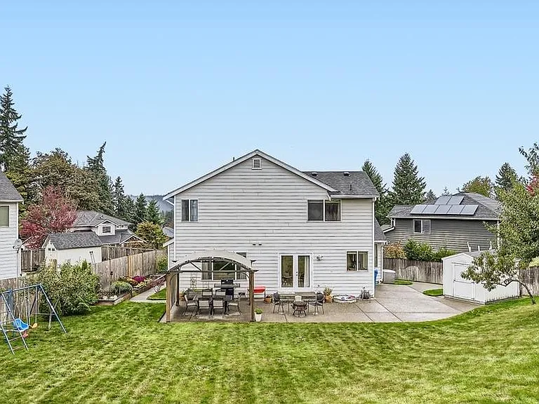 1519 Hemlock Ct — Photo 14