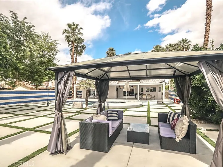 68347 Descanso Cir — Photo 23