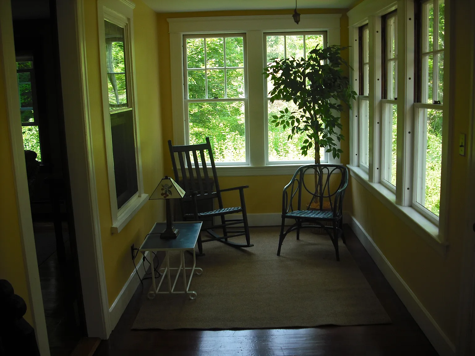2 bed, 950 sqft, $2,400 — Photo 3