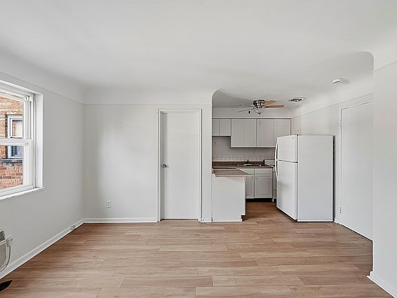5th image of 6469 Montgomery Rd APT 7