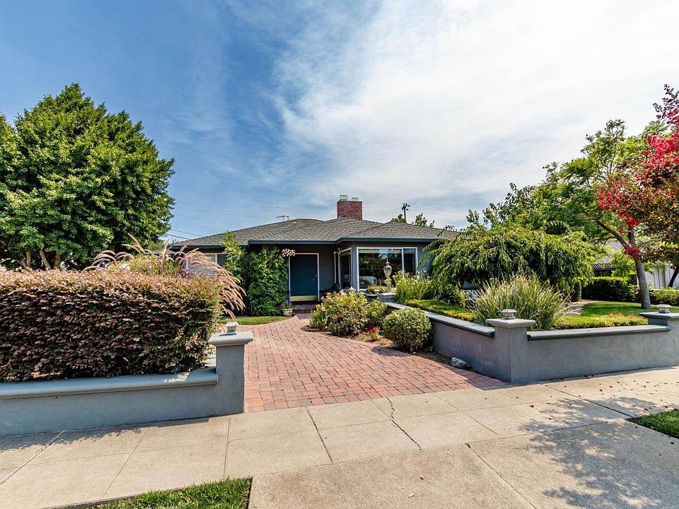 1st image of 1128 Koch Ln
