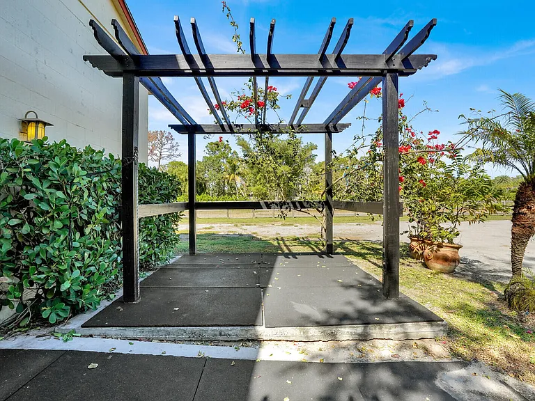 11231 Ira Ln — Photo 9