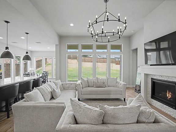 5th image of 116 Derrett Ln