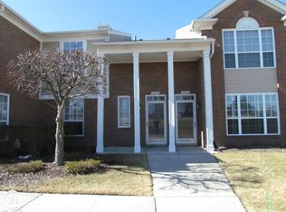 45526 Warwick Dr #59, Macomb, MI
