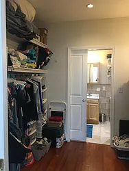 Rented by R New York