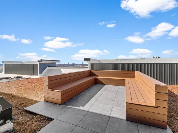 412 Whiton Street image 32 of 40