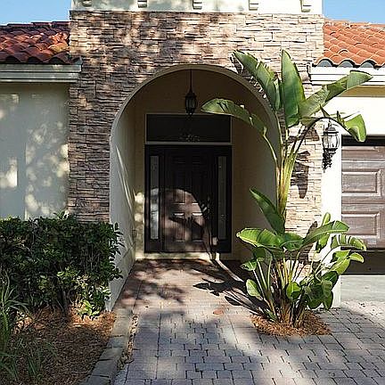 3rd image of 1535 NE 36th Ave