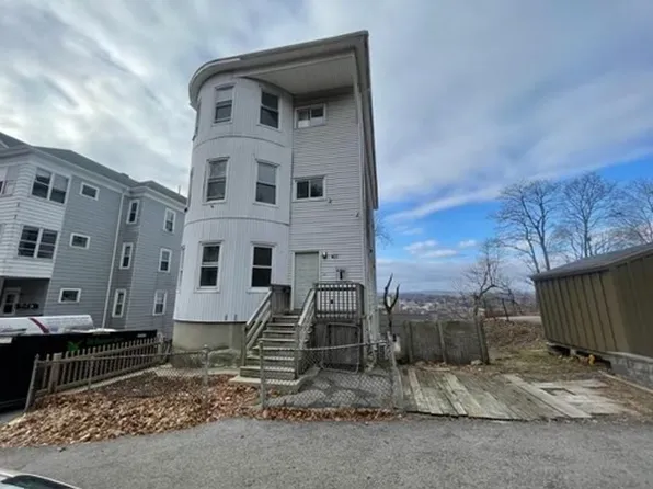 65 Merrifield St, Worcester, MA 01605