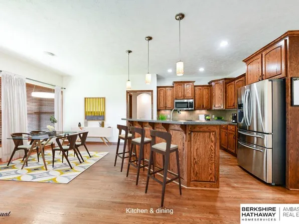 12011 S 49th St, Papillion, NE 68133