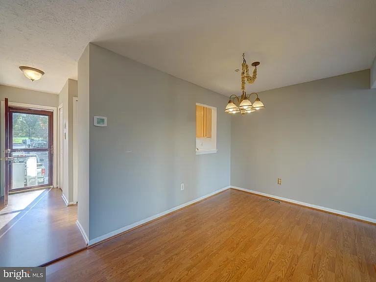 9314 Lawson Ln — Photo 15