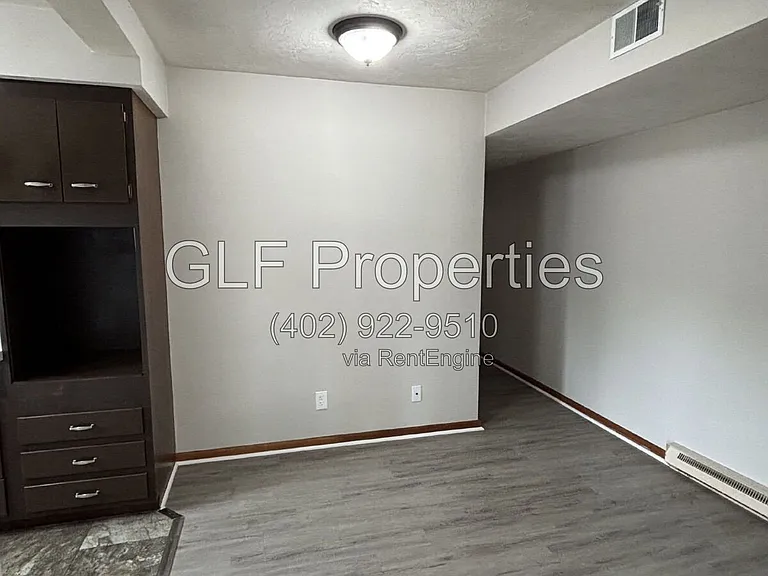 231 N 1st St #3 — Photo 2