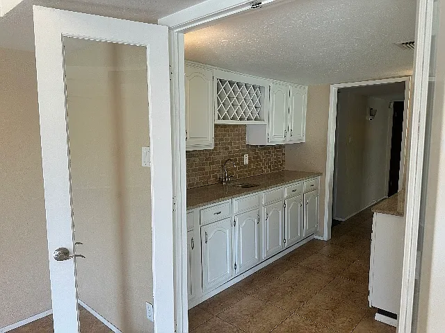 1700 Montana Trl — Photo 15