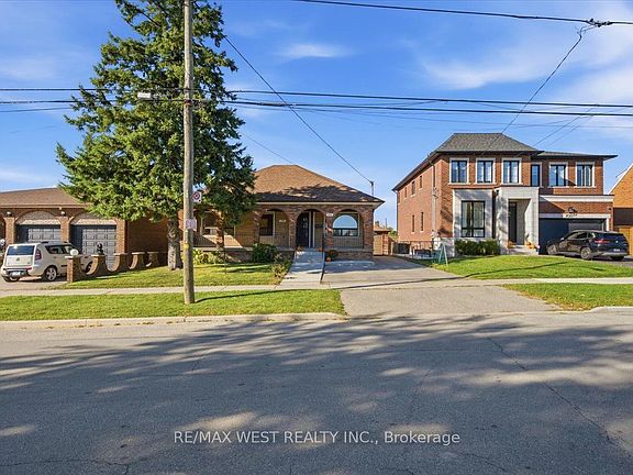 3rd image of 198 Rustic Rd