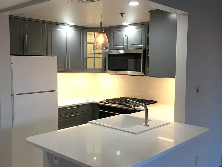 4808 Moorland Ln #902 — Photo 3