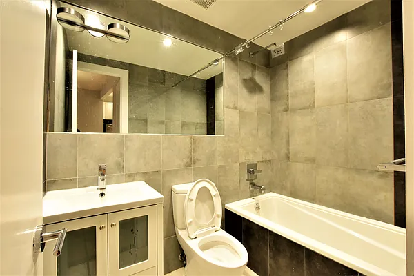 Rented by Clove Realty LLC | media 9