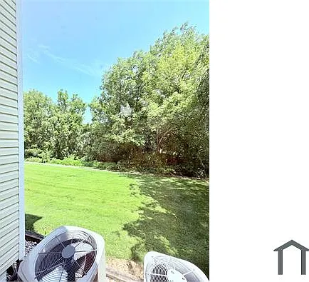 20313 Beaconfield Ter — Photo 40