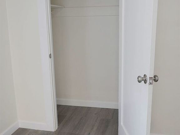 4th image of 325 Columbia Ave #3