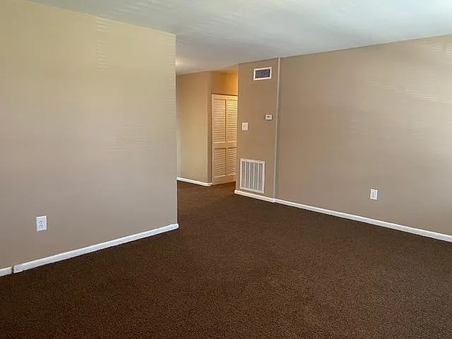 724 N Houston Rd — Photo 3