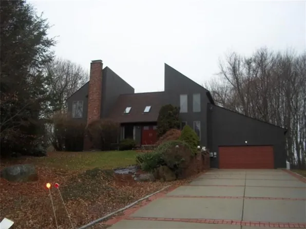 12 Dale Dr, Scituate, RI 02831