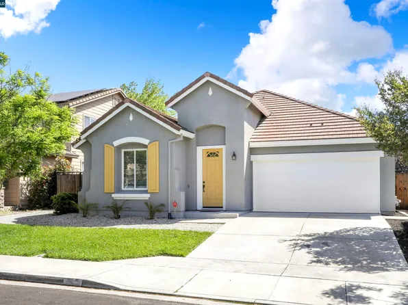 18 Puffin Cir, Oakley, CA 94561