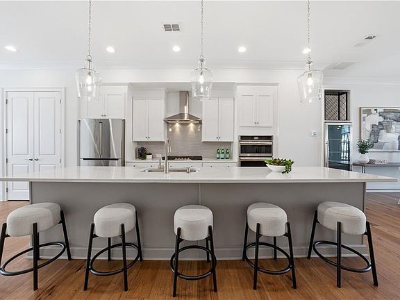 5th image of 6832 Crescendo Ct