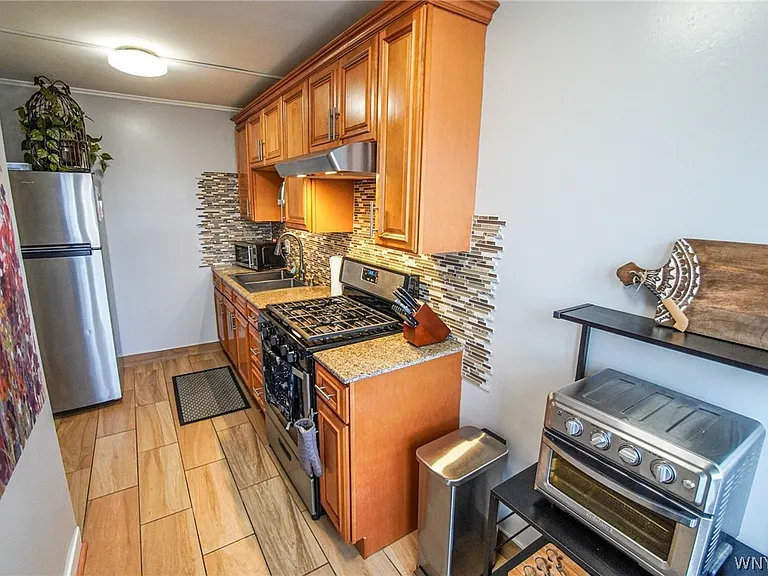 1225 Hertel Ave #11 — Photo 14