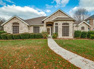 1205 Carriage Creek Dr, Desoto, TX 75115