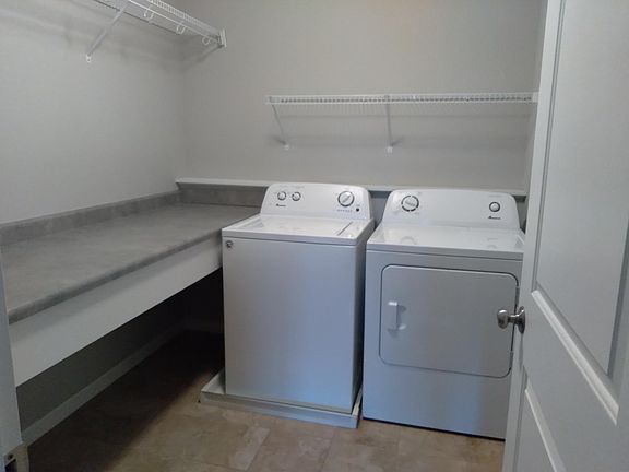 4th image of 726 6th Avenue Dr