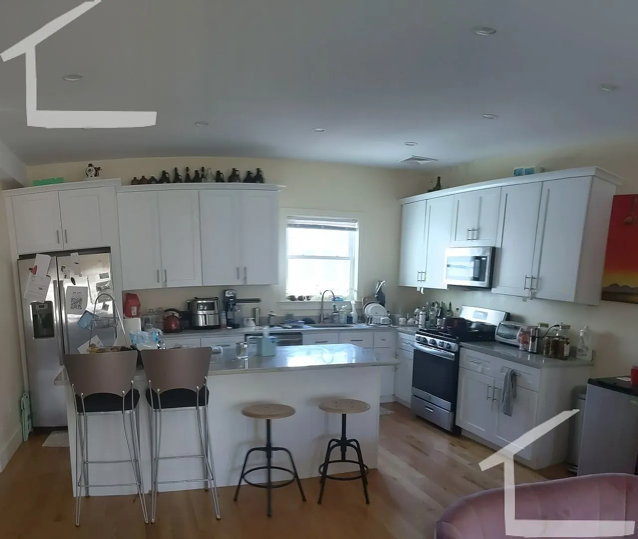 Fully Renovated 4-Bed Gem in Brighton! — Photo 4