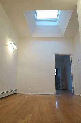 Rented by TheRealEstateCompany.com LLC | media 34