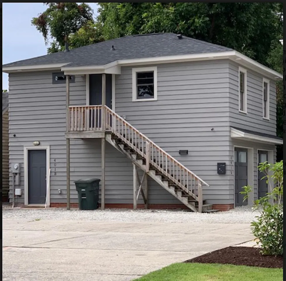 3 bed, 1200 sqft, $2,925 — Photo 2