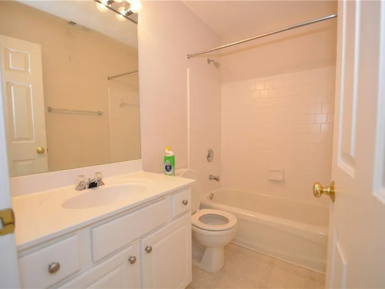 4407 Weham Ct — Photo 6