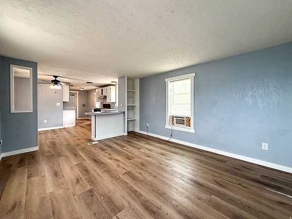 3rd image of 1101 S Carbon Ave #30