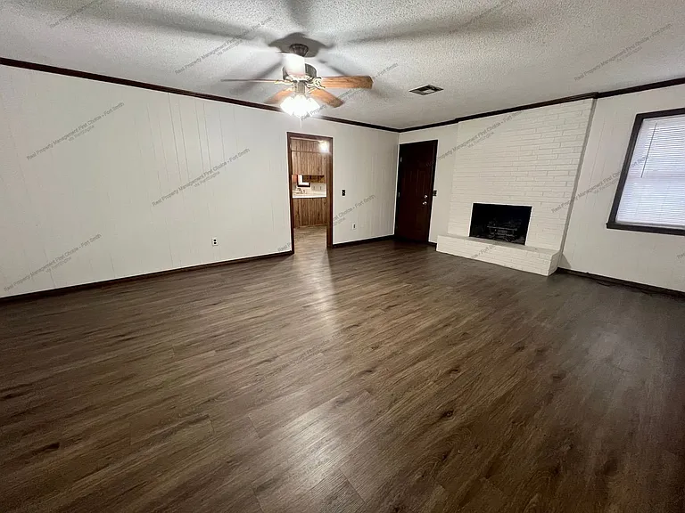 102 Beta Cir — Photo 2