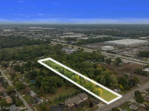 5575 E Forteen Mile Rd, Sterling Heights, MI 48310